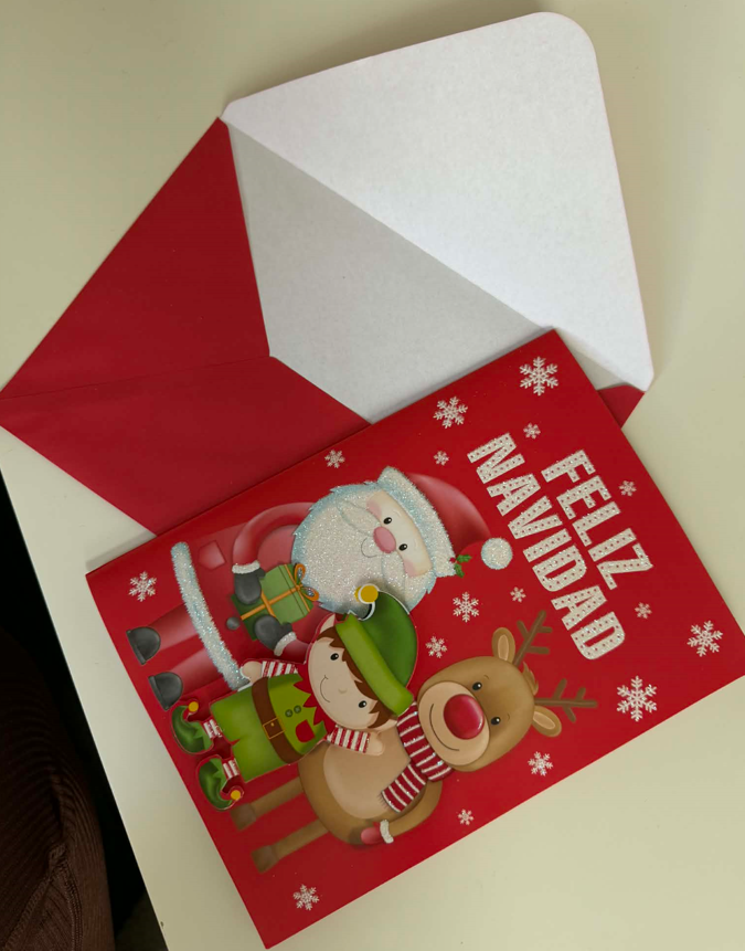 Jõulukaart laual kirjaga Feliz Nadidad