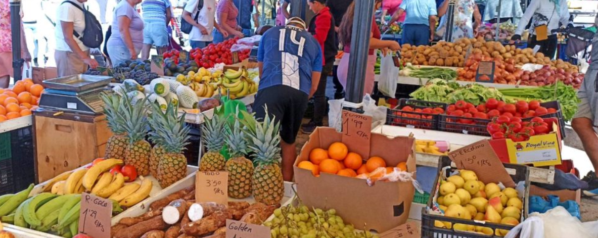 Värvikas puuviljavalik Torrevieja turul