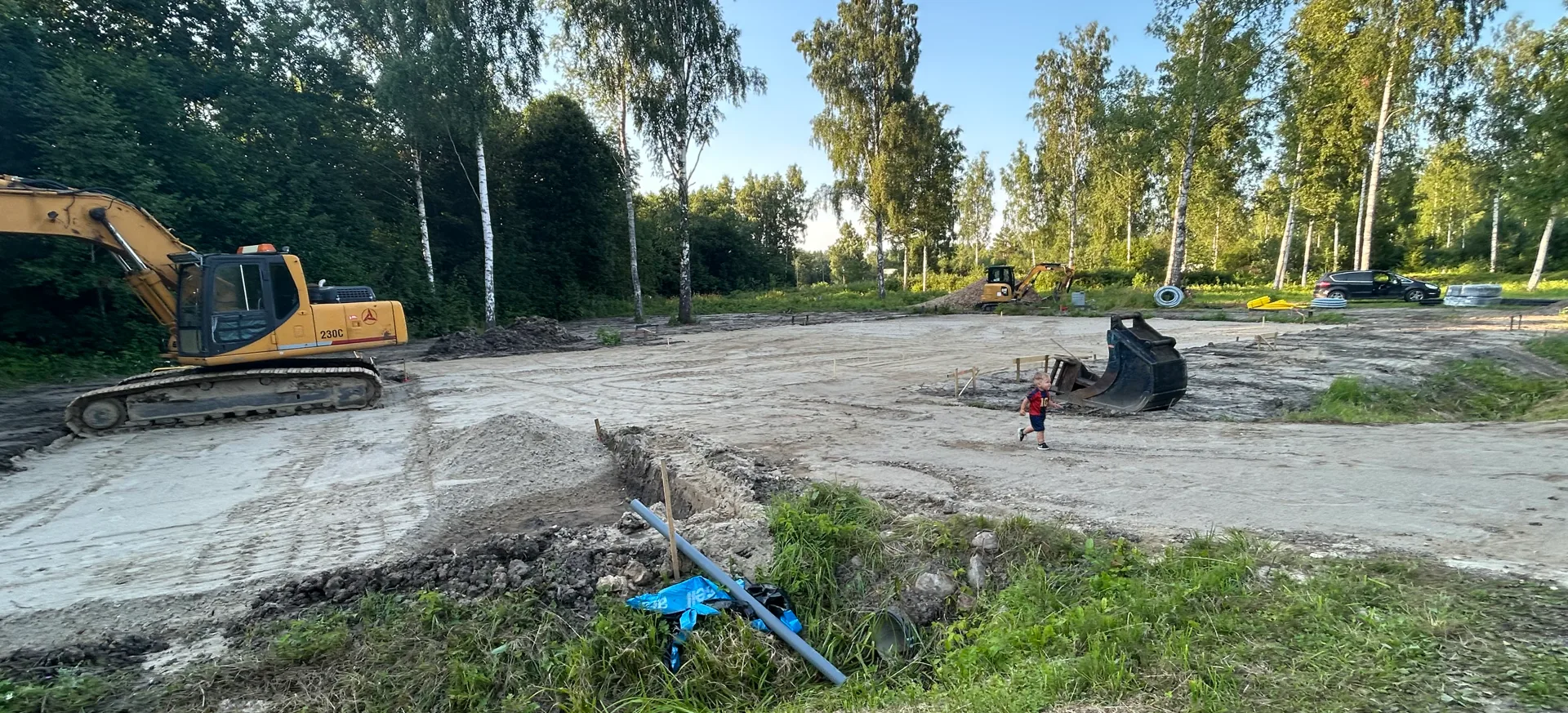 Ametnikud seljatatud: Ehitusluba käes, kopad maas ja ekspromt Rootsi kruiis.